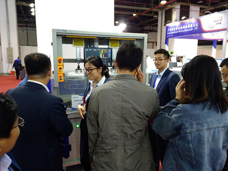 艾普智能儀器—展會(huì)現(xiàn)場(chǎng)