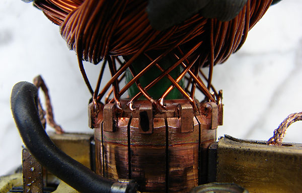 電樞轉(zhuǎn)子測(cè)試項(xiàng)目—艾普智能.jpg 電樞轉(zhuǎn)子測(cè)試項(xiàng)目—艾普智能.jpg